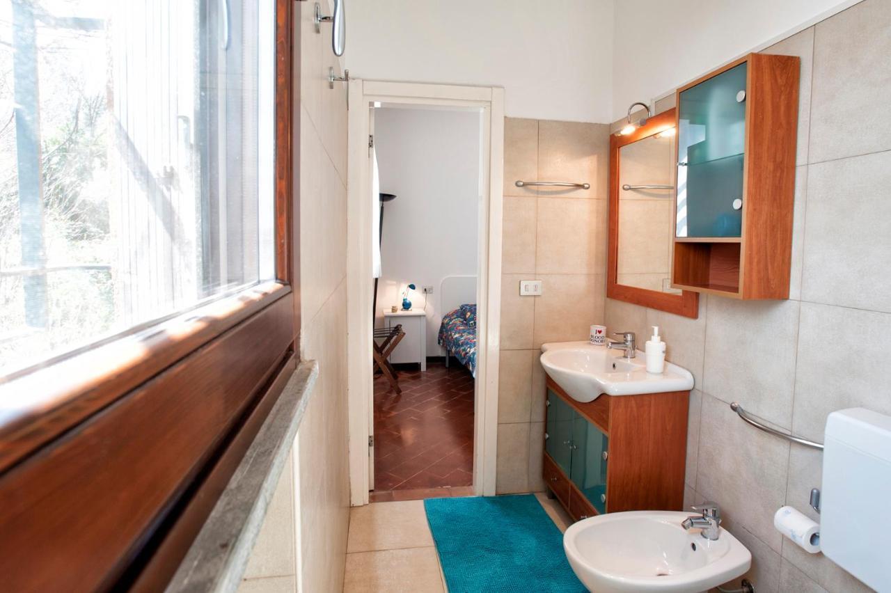 Casa Vacanze Tana Della Volpe Ispra Exterior foto