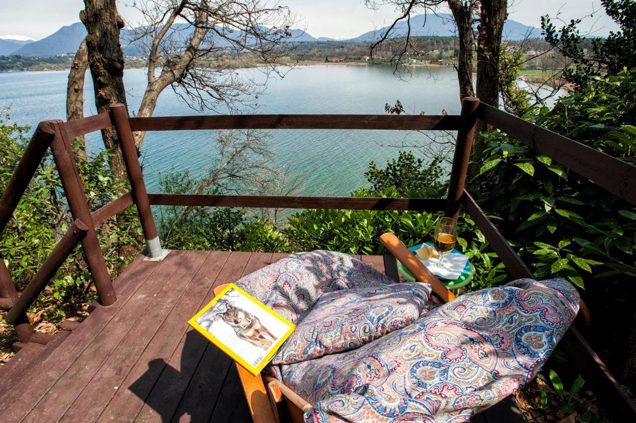 Casa Vacanze Tana Della Volpe Ispra Exterior foto